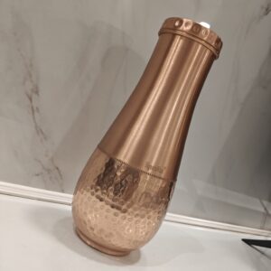 Signoraware Long neck Copper POT Damaru -Hammered 1500ml